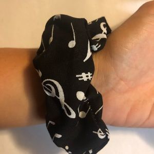 Accessories - Apple Watch Scrunchie Band Accessories - Apple Watch Scrunchie Band